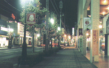 ����������i